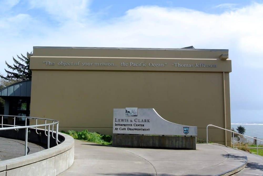 Scenic view of Lewis & Clark Interpretive Center at Cape Disappointment, Pacific Ocean in background.