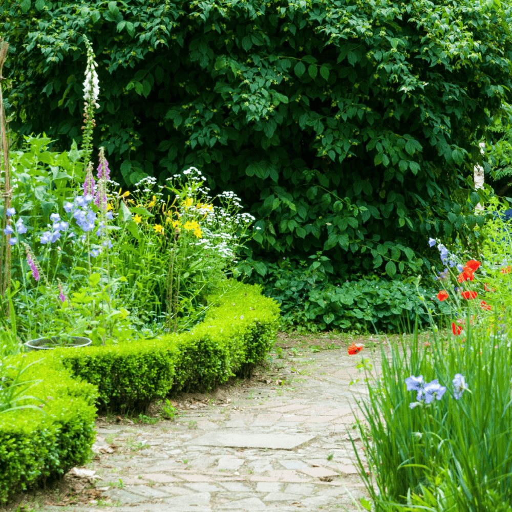Roam in the Inniswood Metro Gardens
