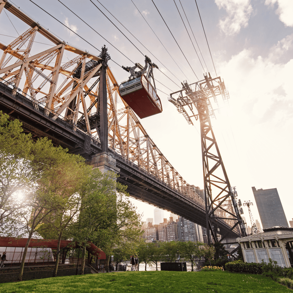 Soar at the Roosevelt Island Tramway