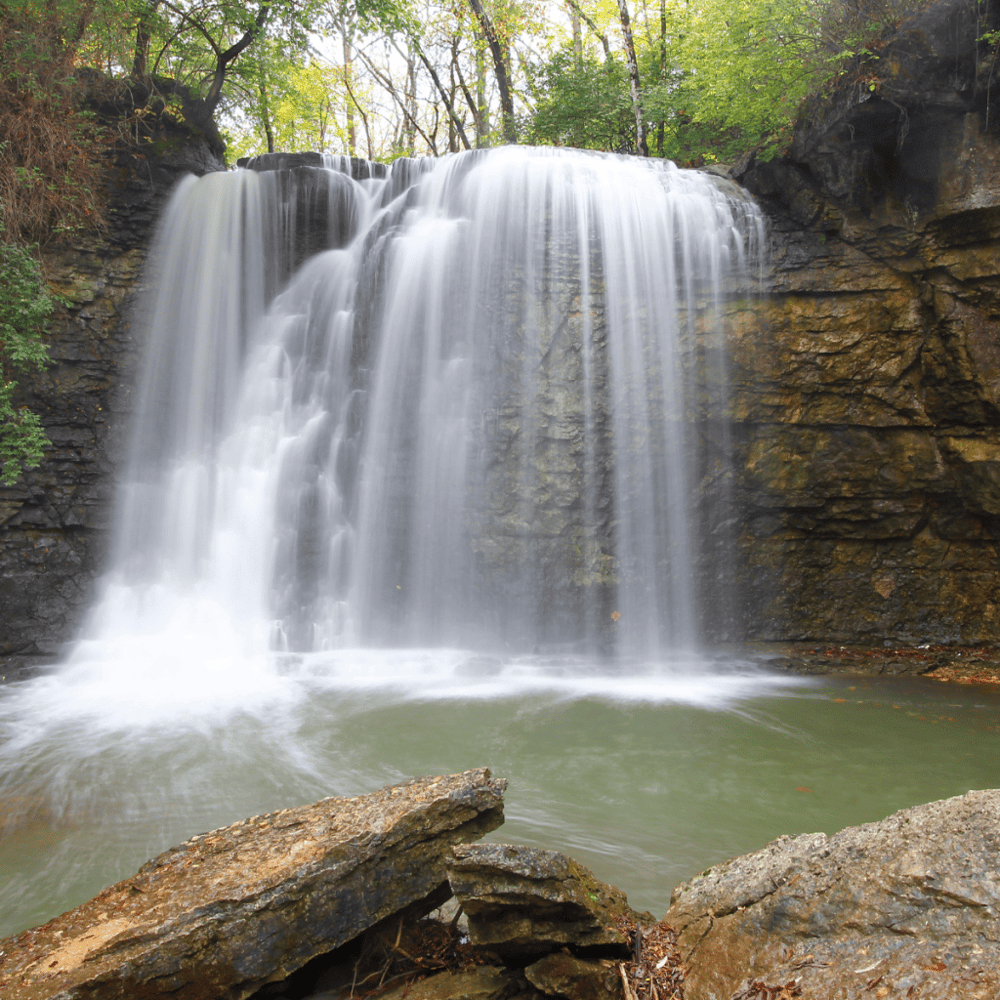 Stroll along the Hayden Falls Park