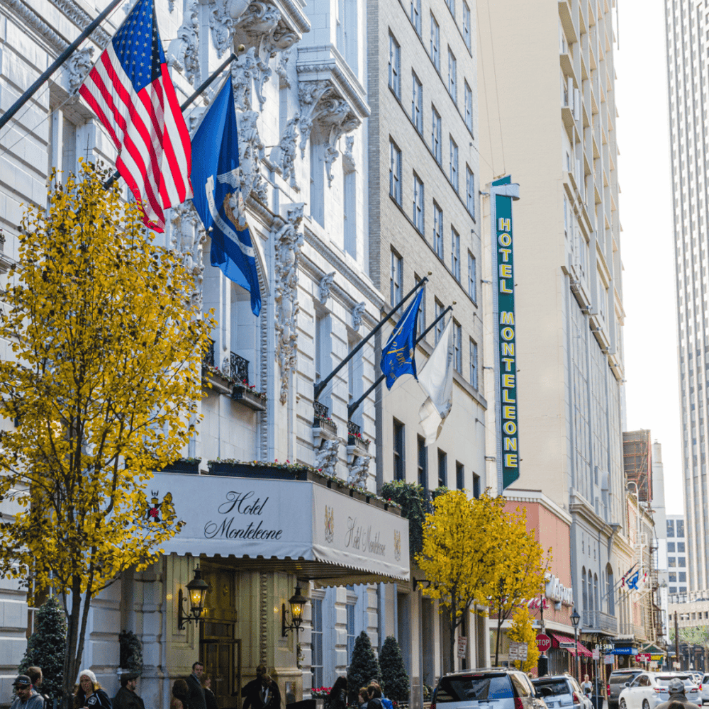 Carousel Bar & Lounge