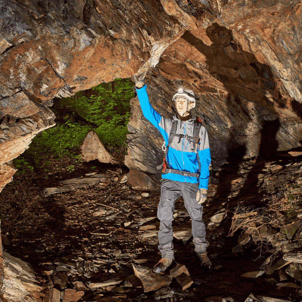 Relax in the Cave of the Winds Mountain Park