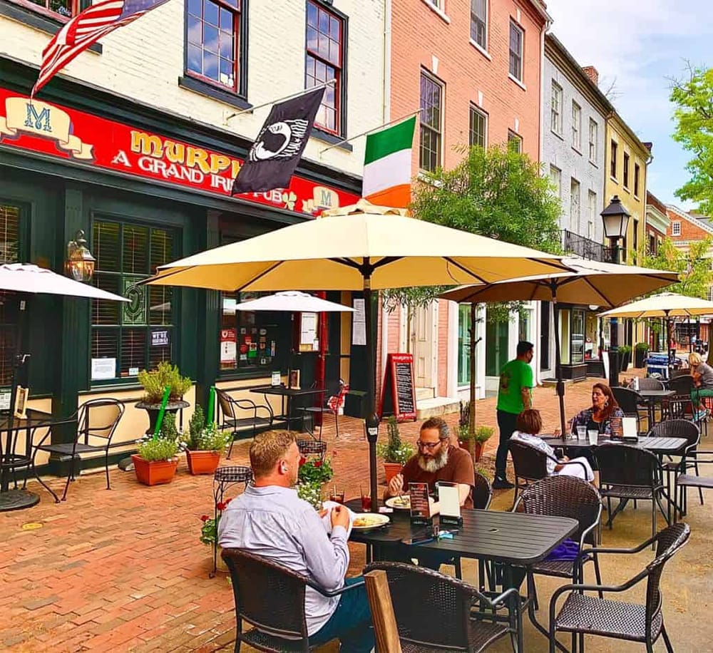 Murphy’s Grand Irish Pub