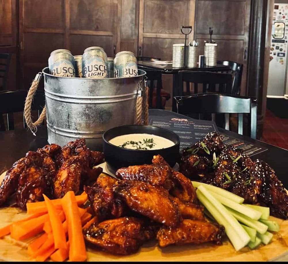 Cliff's Dive Bar & Grill