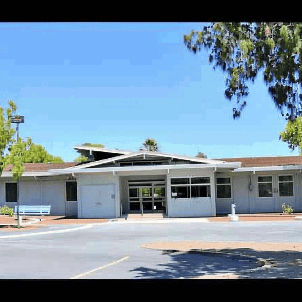 Los Cerritos Community Center