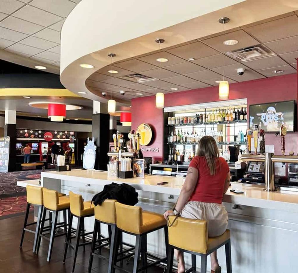 AMC Hampton Towne Centre 24