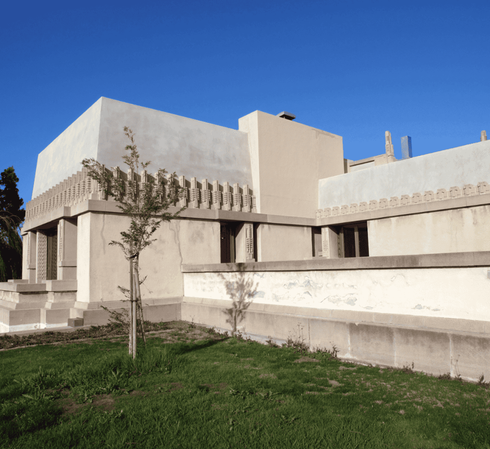 Barnsdall Art Park and Hollyhock House