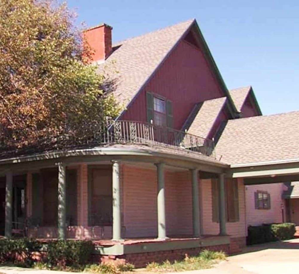 Midland Linebery House