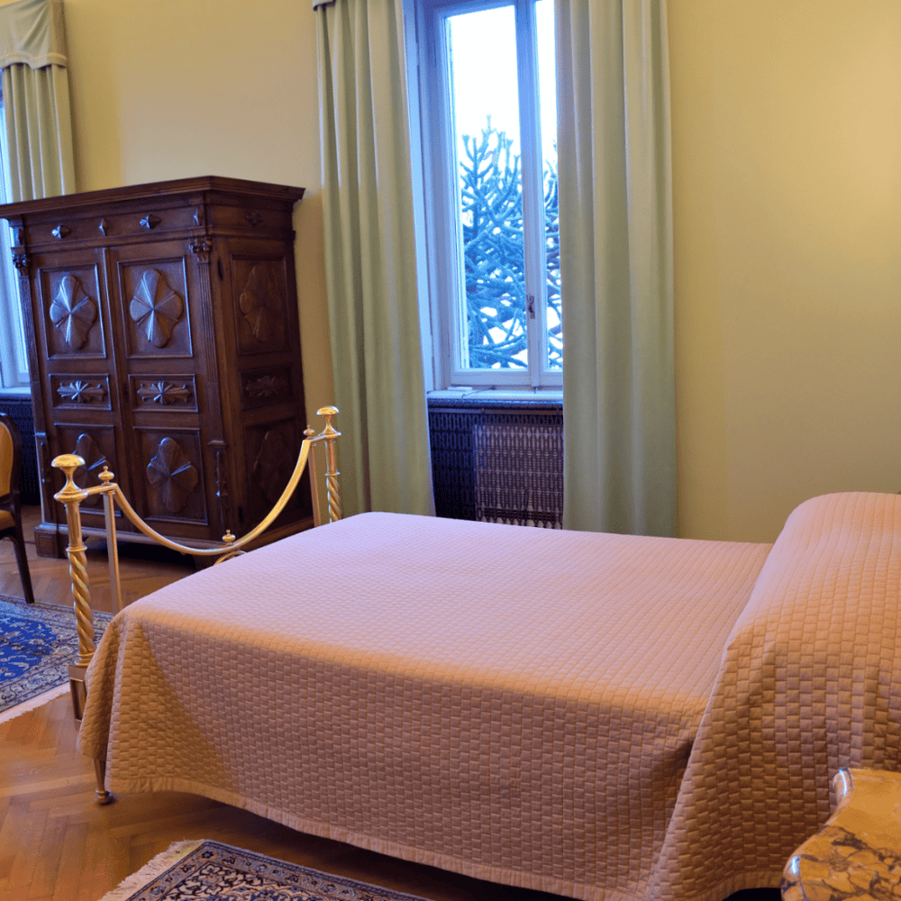 Explore the Pope House Museum