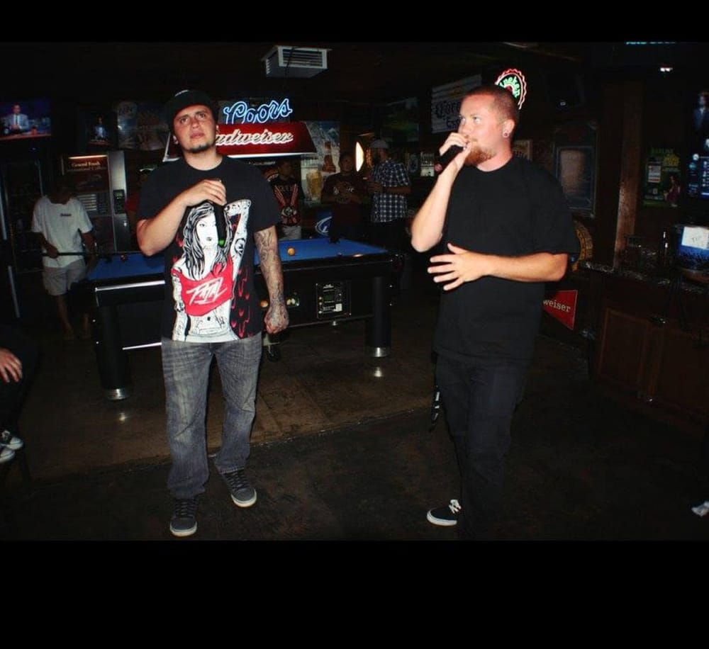 Deane's Bar and Thrill