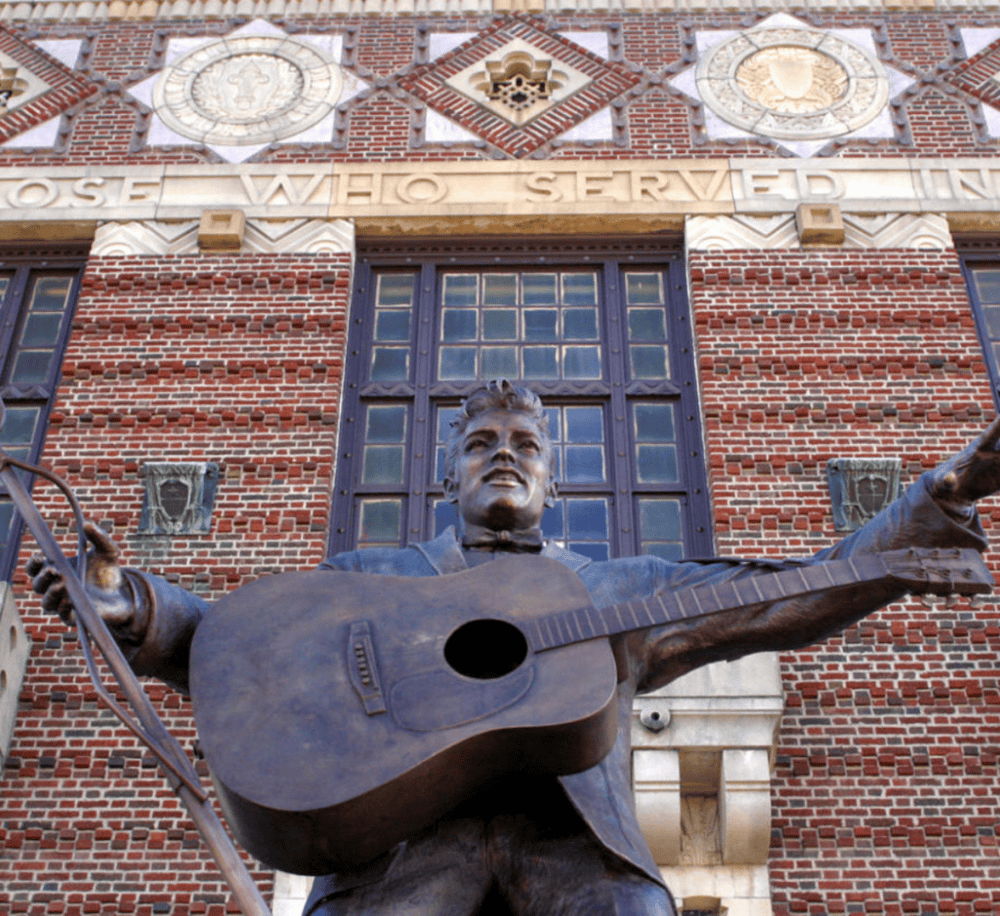 Elvis Presley Statue