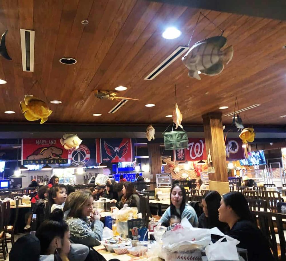 Hook & Reel Cajun Seafood & Bar