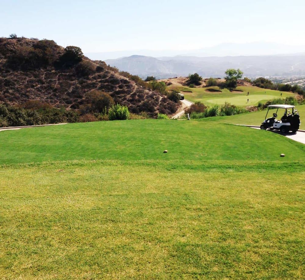 1. Beautiful golf course with scenic mountain views and well-maintained greens.