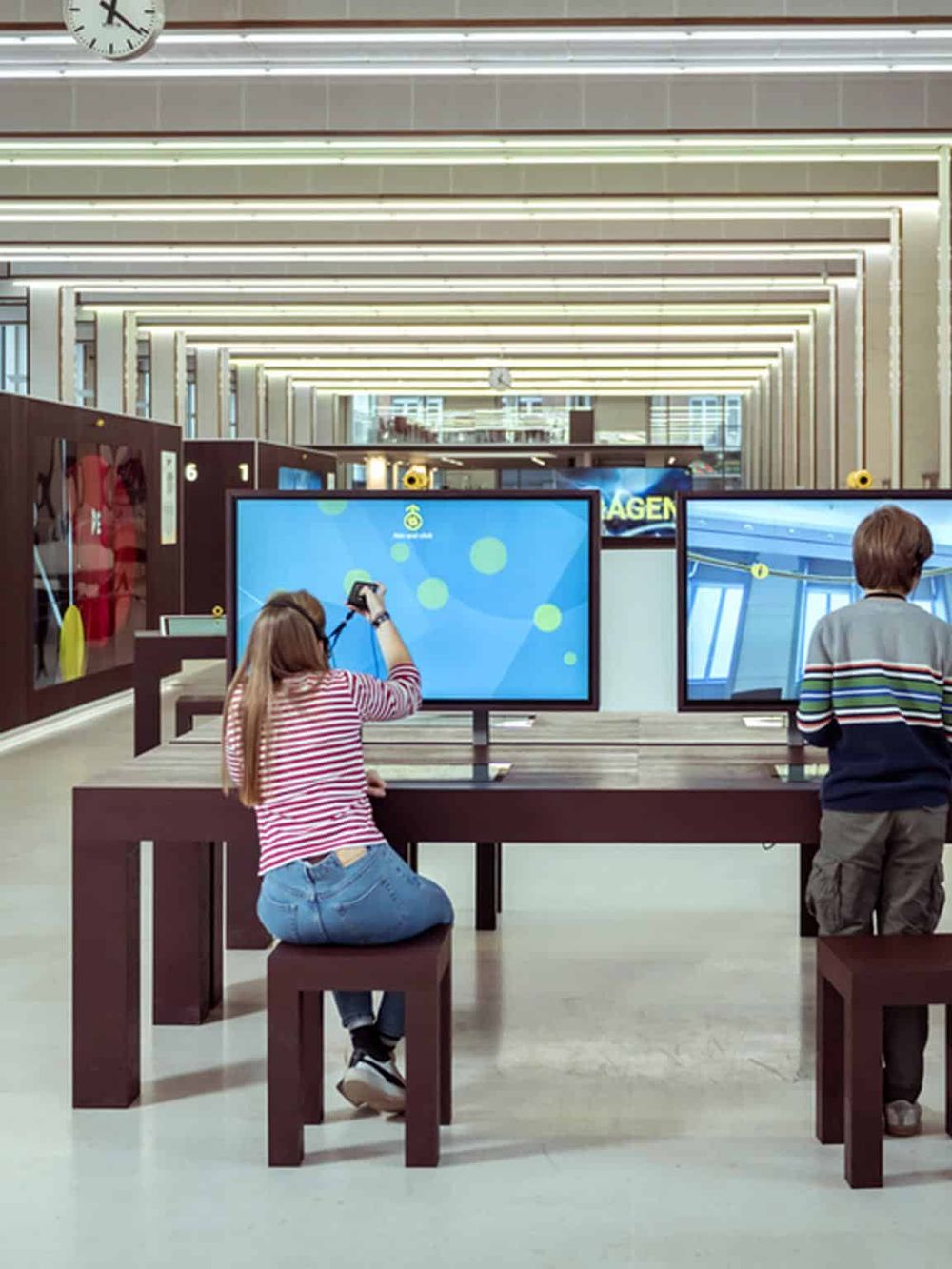 Interactive digital airport navigation displays for travel assistance.