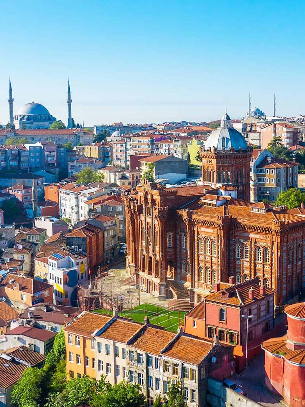 Colorful cityscape with historic architecture and mosques in Istanbul, Turkey.