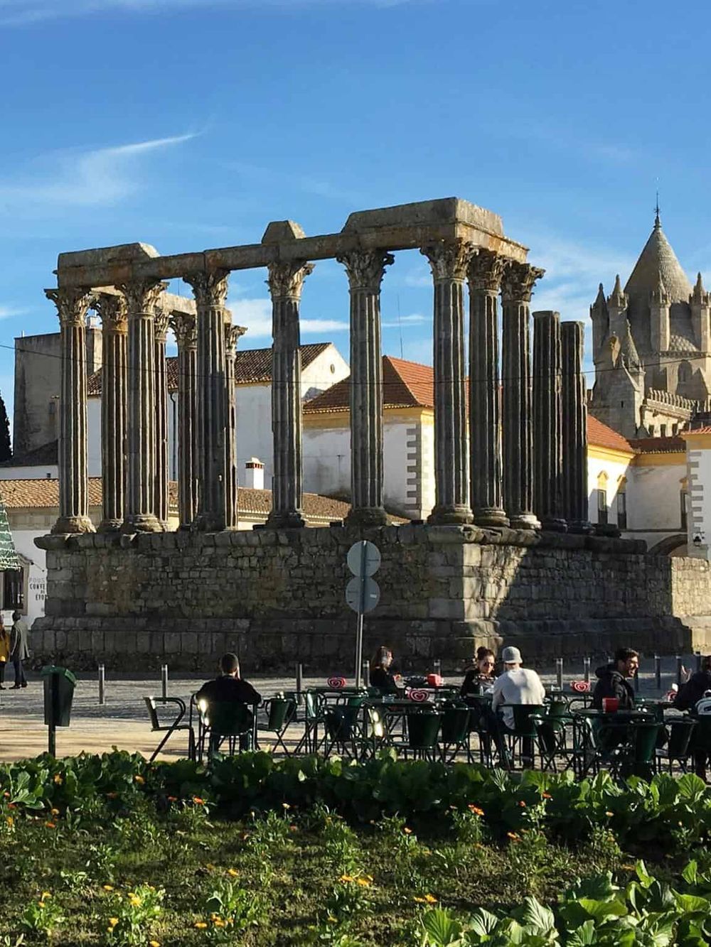 Ancient Roman ruins with tall columns and historical architecture, perfect for sightseeing and cultural exploration.