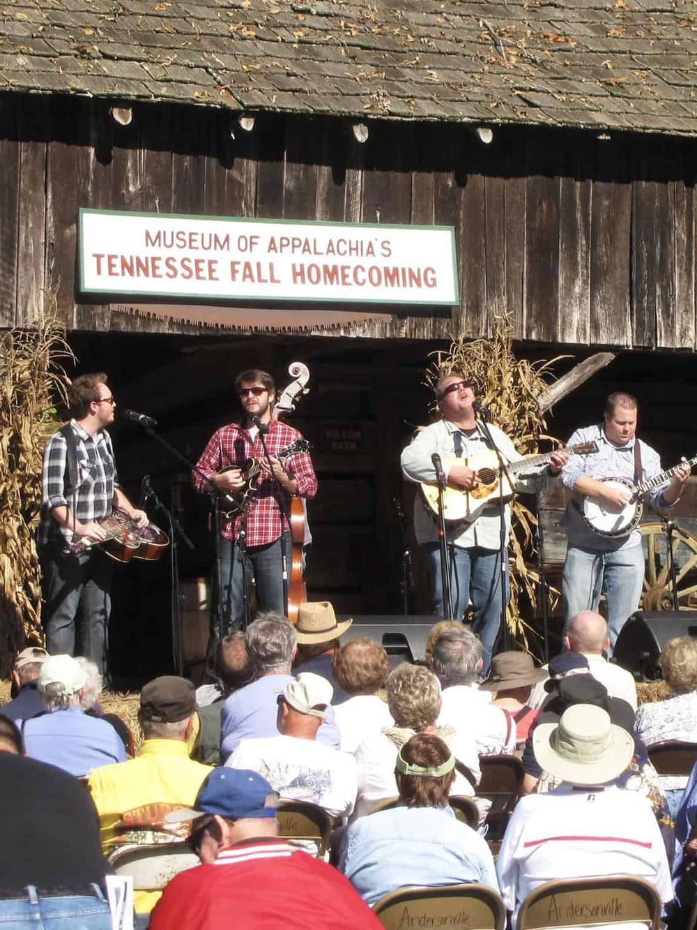Live music performance at Tennessee Fall Homecoming event, aired at the Museum of Appalachia.