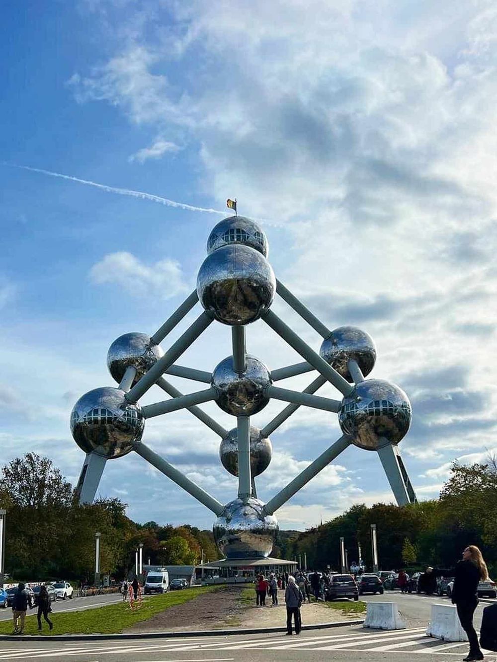 Huge metallic Atomium structure, Brussels landmark, modern architecture, Belgian symbol, tourist attraction.