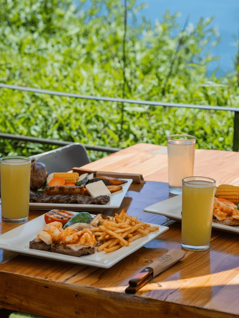 Fresh outdoor dining experience with scenic nature views and delicious food at QuestForDirections.