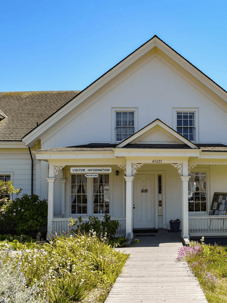 Visitor information center for Quest For Directions navigation services, located at 45035.