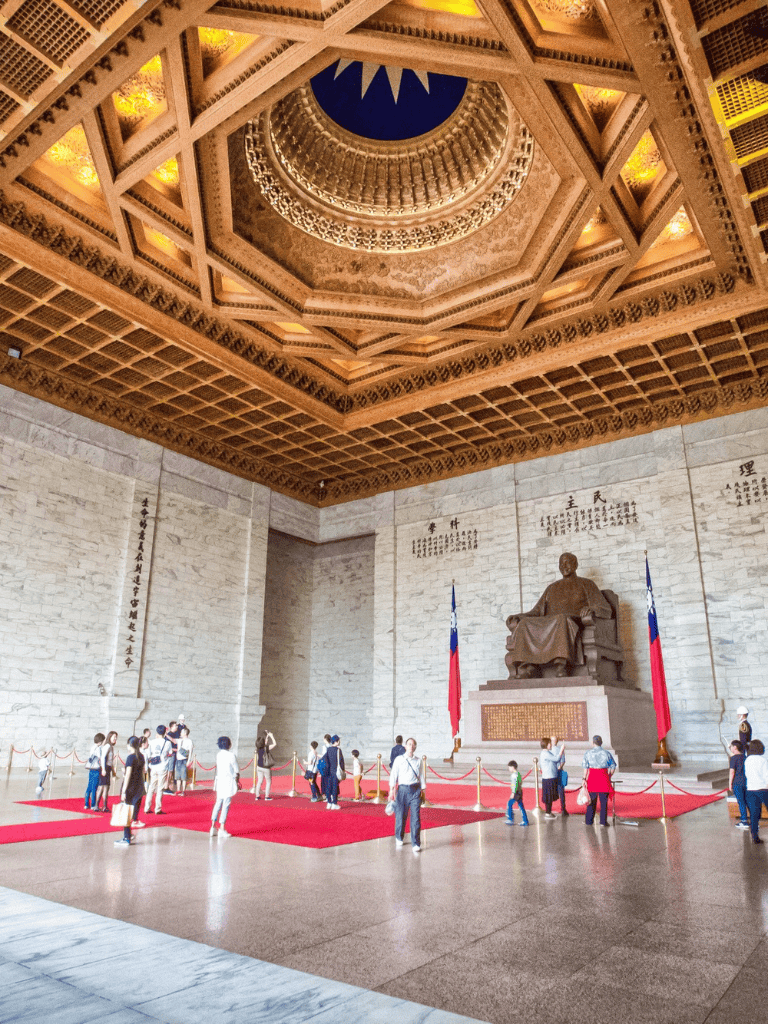 Statue of Sun Yat-sen at Taipei's Sun Yat-sen Memorial Hall, a cultural landmark in Taiwan.