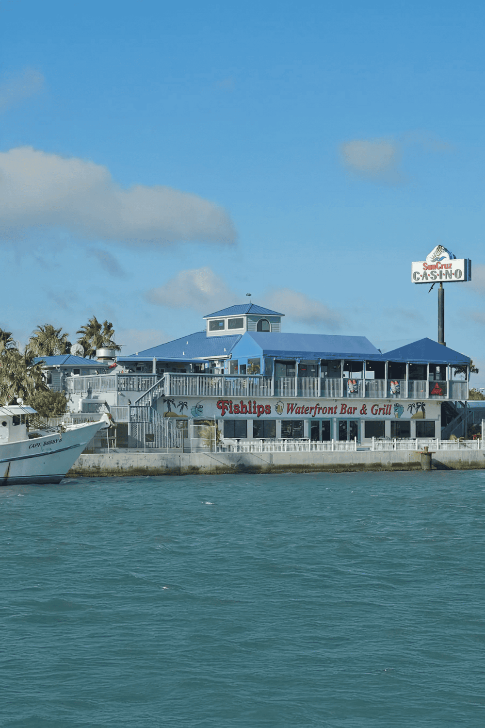 Beachfront seafood restaurant with waterfront views and casual dining.