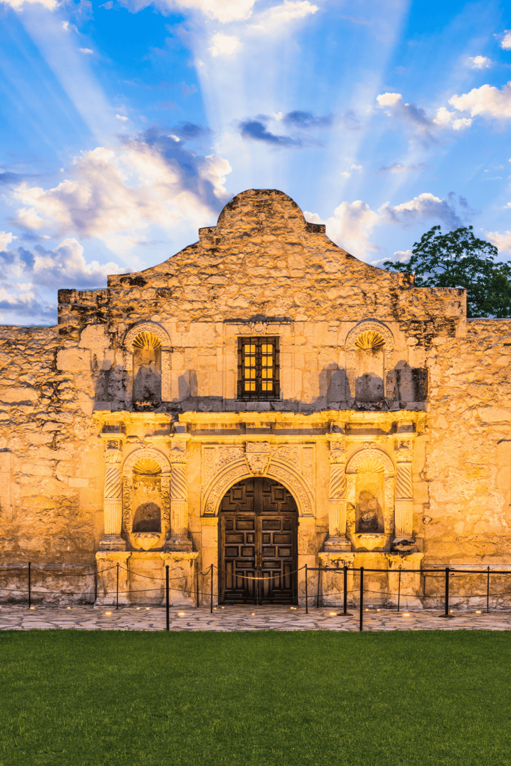 Historic San Antonio Missions, Texas - Guided Tours and Cultural Heritage.