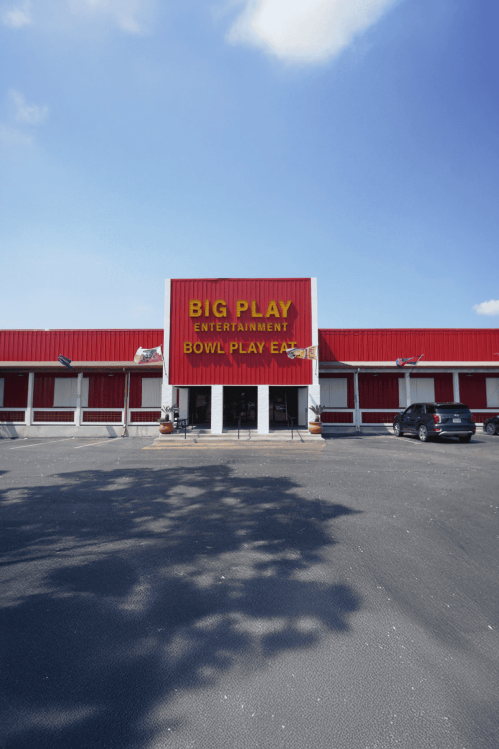 Unique entertainment venue with bowling, arcade games, and dining options - Quest for Directions.