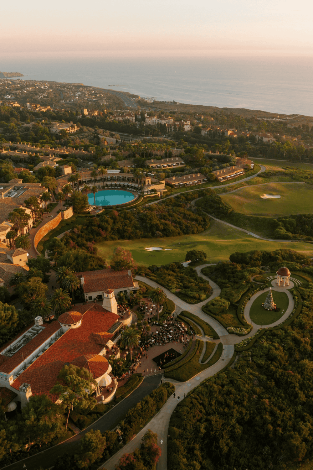 Luxurious golf resort with scenic ocean views, lush green fairways, and upscale amenities. Perfect destination for golf and relaxation.