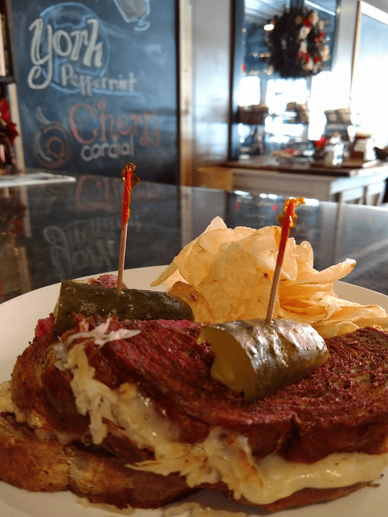 1. Juicy prime rib steak with jalapeño peppers and crispy potato chips.