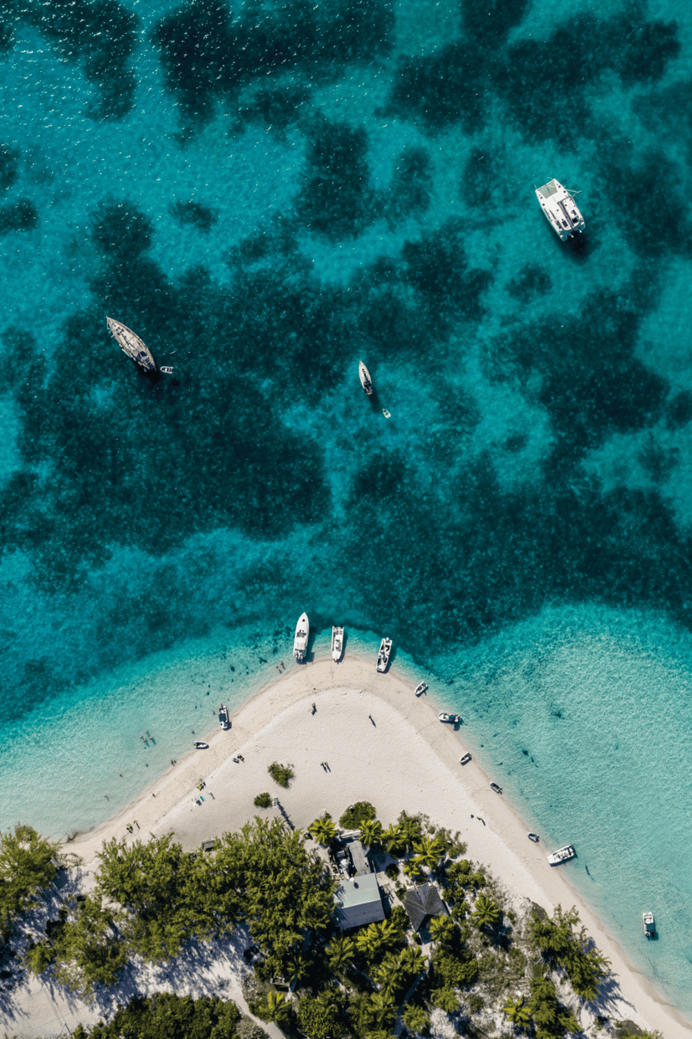 Relaxing boat trip on clear turquoise waters for travel and adventure.