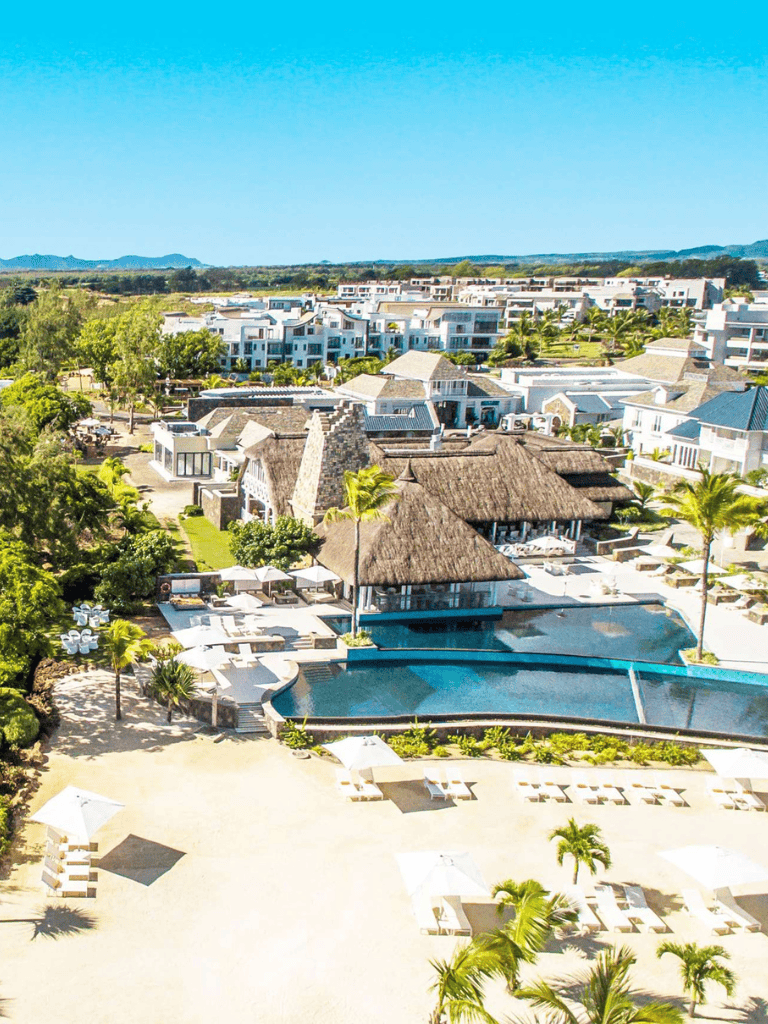 Luxurious tropical resort with pool and modern accommodations in Cancun, Mexico.