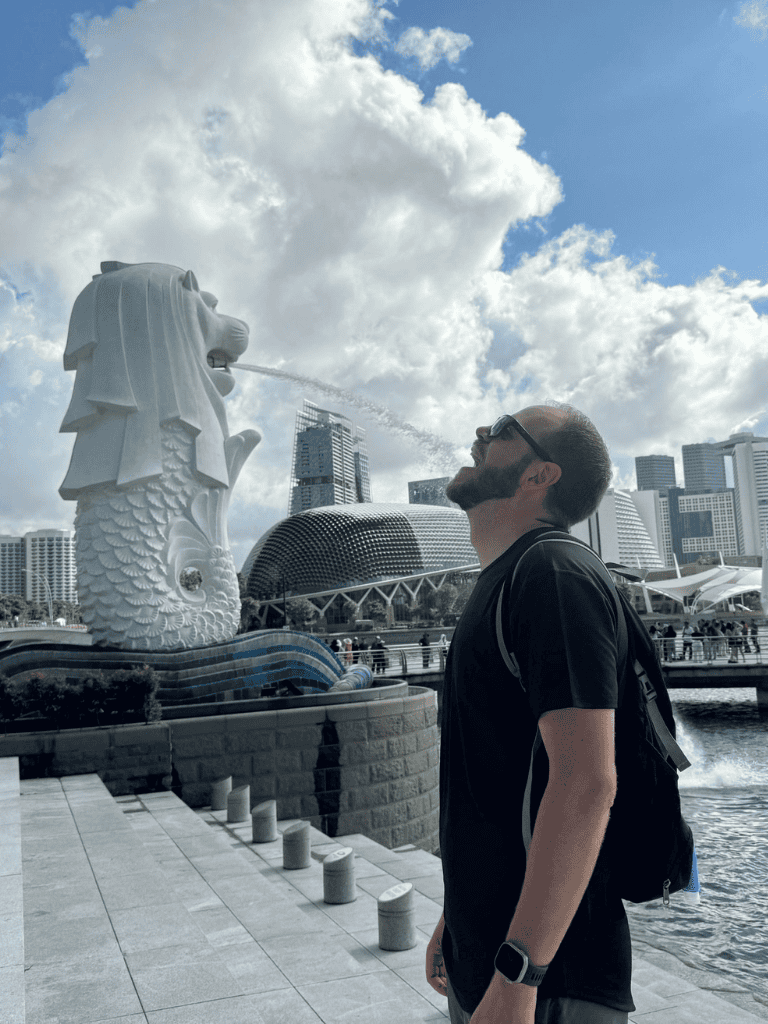 Giant Merlion statue Singapore water fountain landmark.