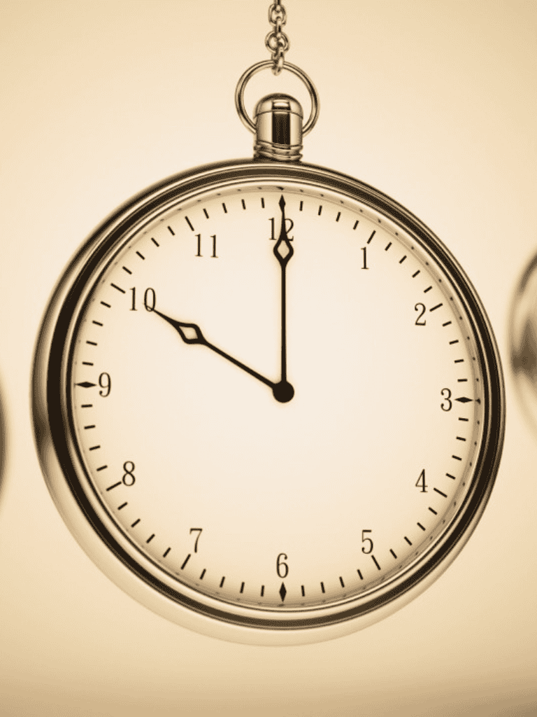 11:58 stopwatch showing time tracking and navigation cues for time-based guidance.