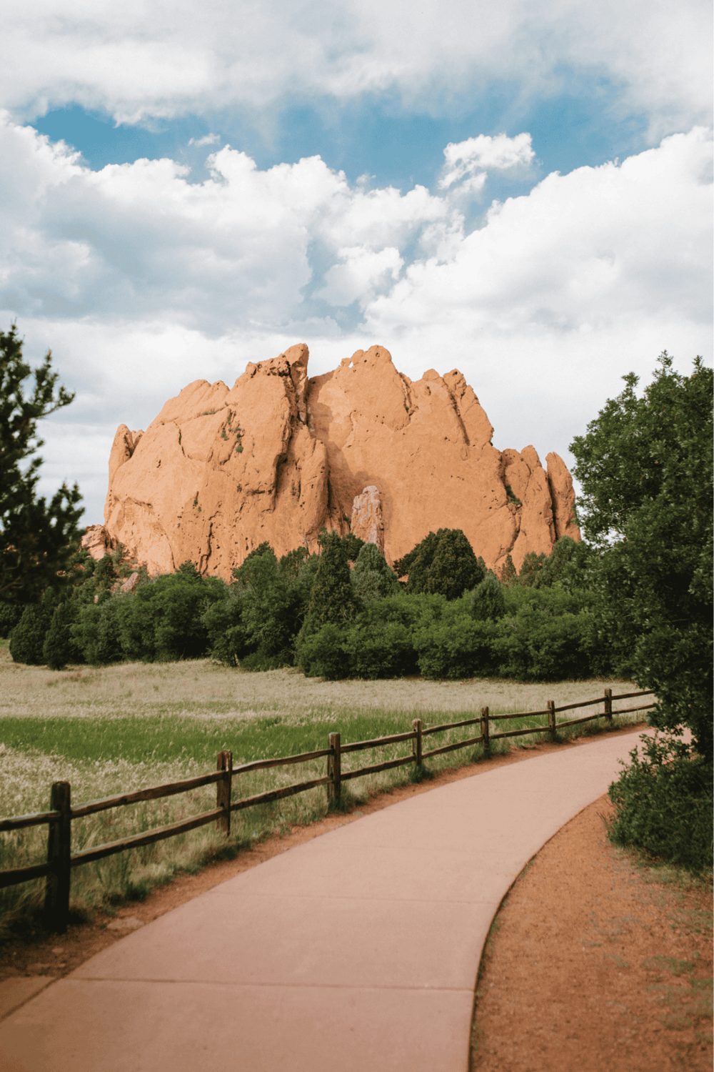 Vivid Red Rock Formation at Garden of the Gods, Colorado Springs, scenic nature trail.