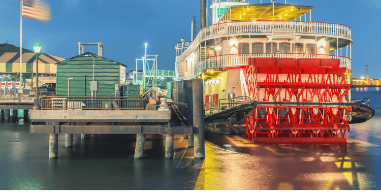 Steamboat Natchez in Mississippi River